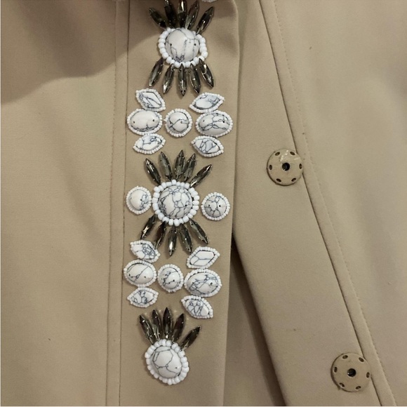 Lovely spring swing coat with Embellished Buttons - Picture 4 of 6